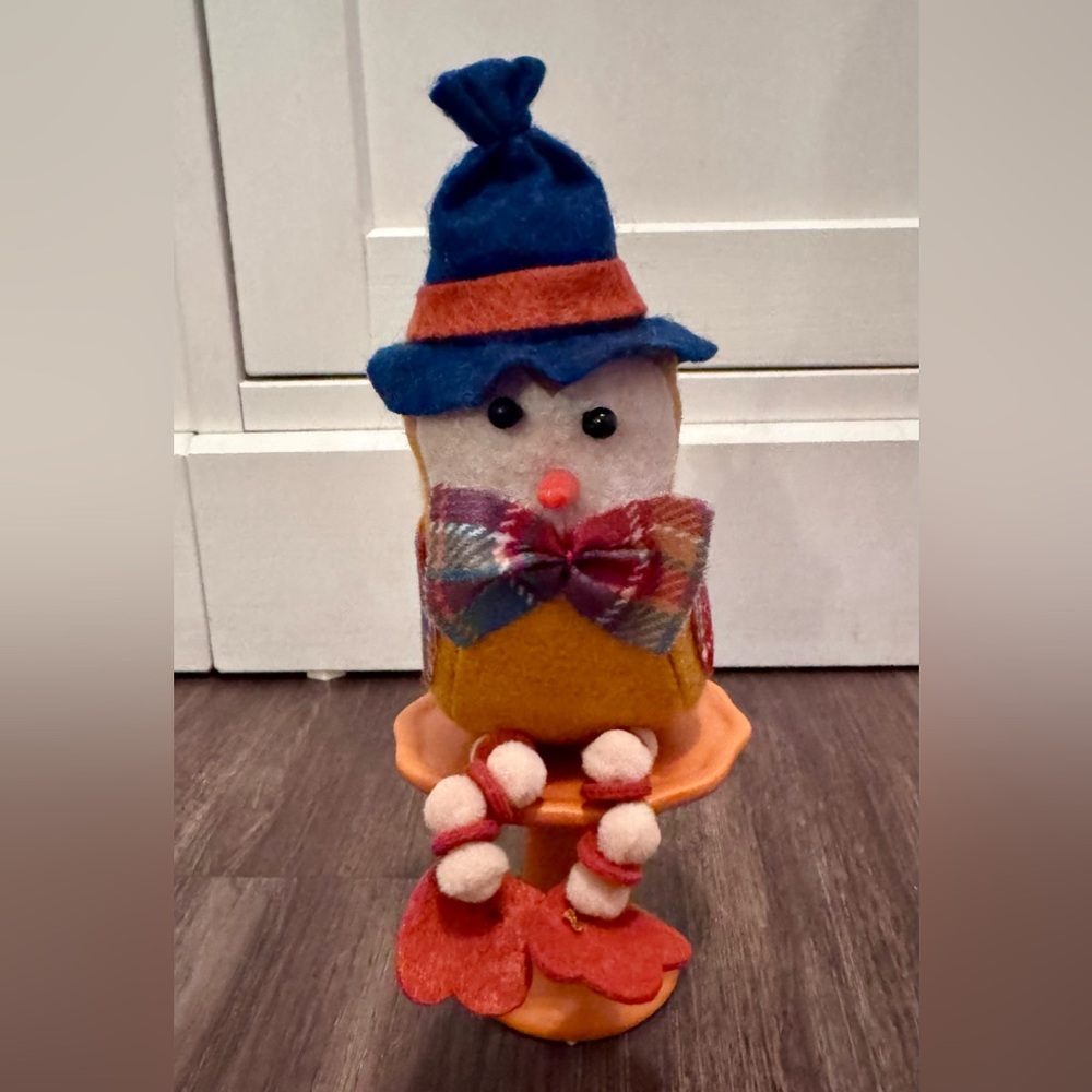 New Fall Bird Shelf Sitter.  Bluish Green Color Hat with Plaid Bow Tie Fall